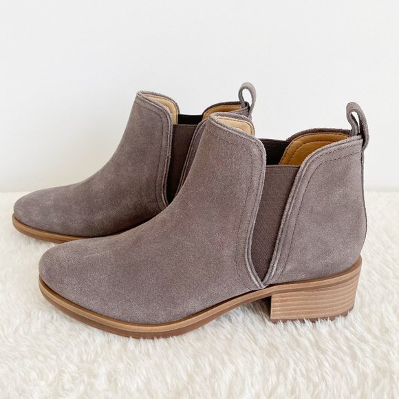 Lucky Brand Women's Pogan Ankle Bootie, Coffee Rustic Suede, Gray, Size 7.5M - Picture 4 of 8